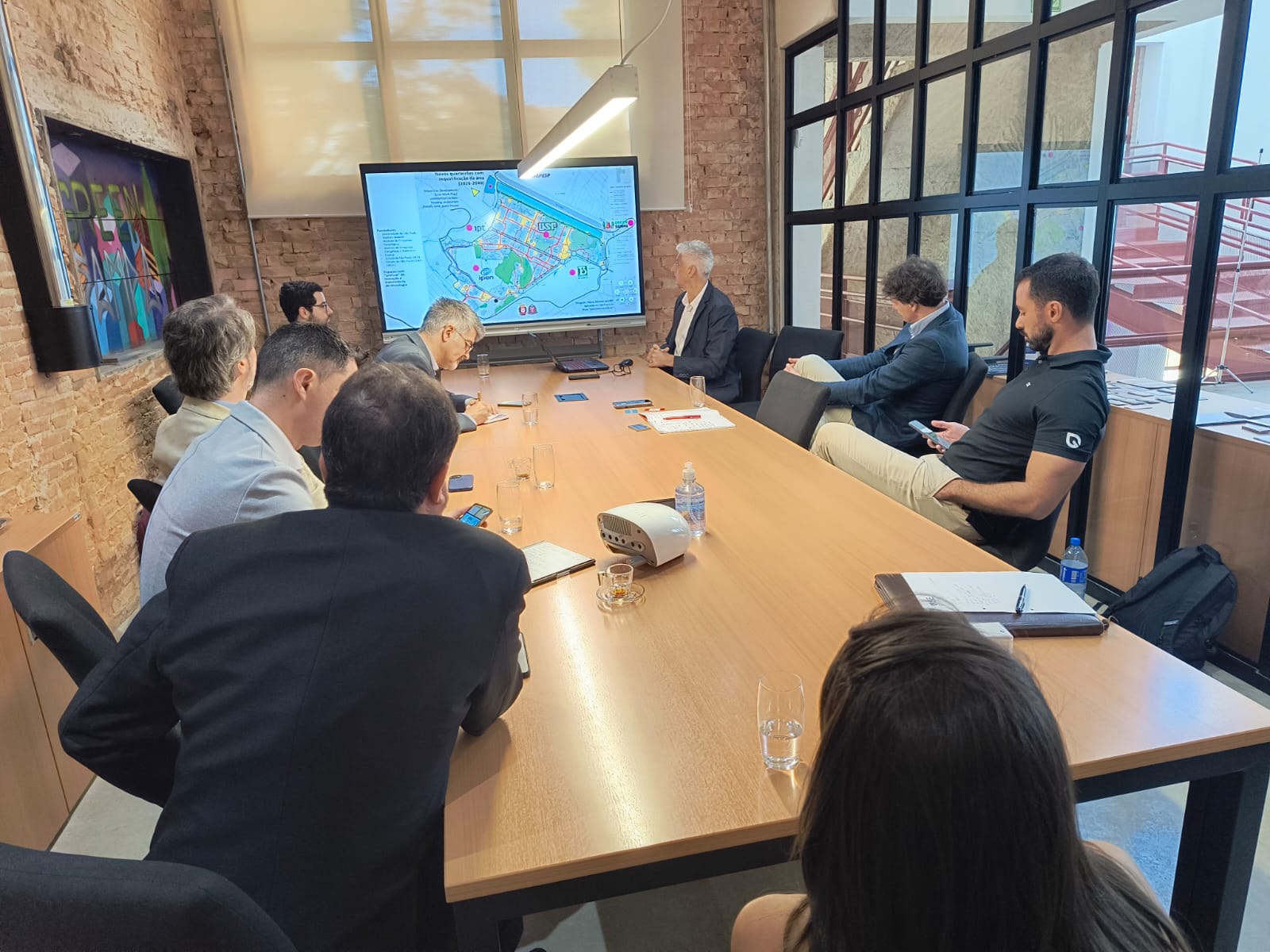 Reunión comercial durante la misión